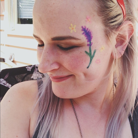 Meet your Posher, Grace - Picture 3 of 4